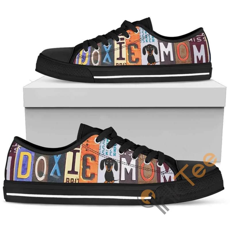 Doxie Mom Low Top Shoes