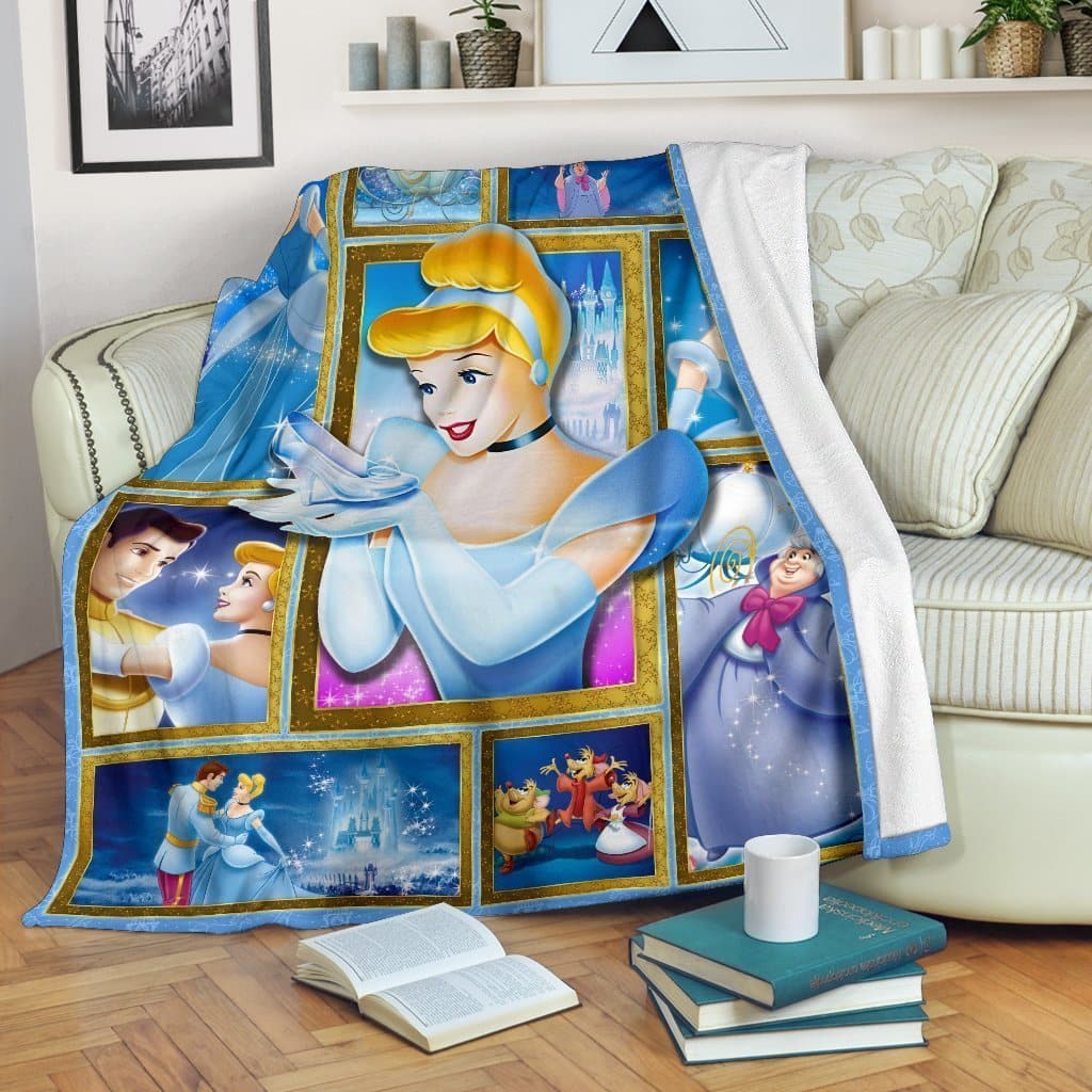 Amazon Best Seller Disney Cinderella Fleece Blanket