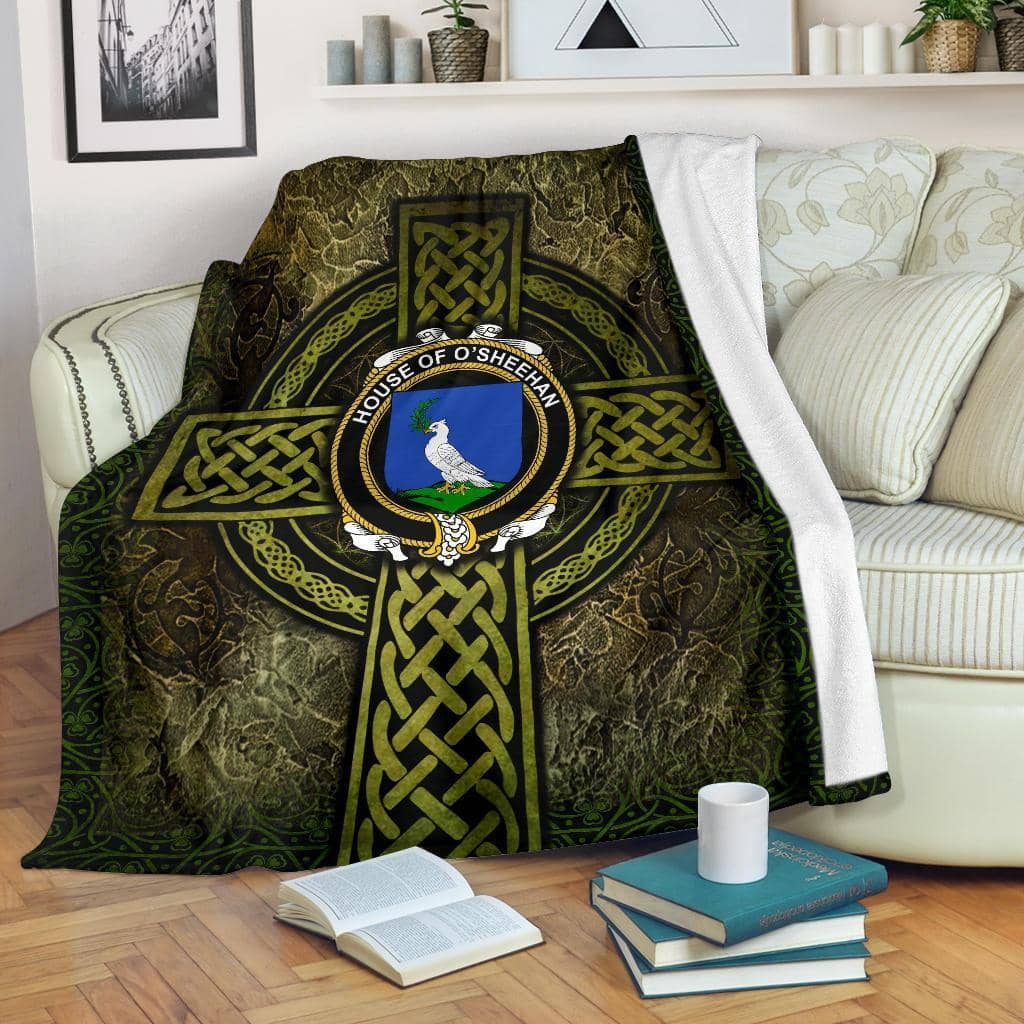Amazon Best Seller House Of O Sheehan Celtic Knott Fleece Blanket
