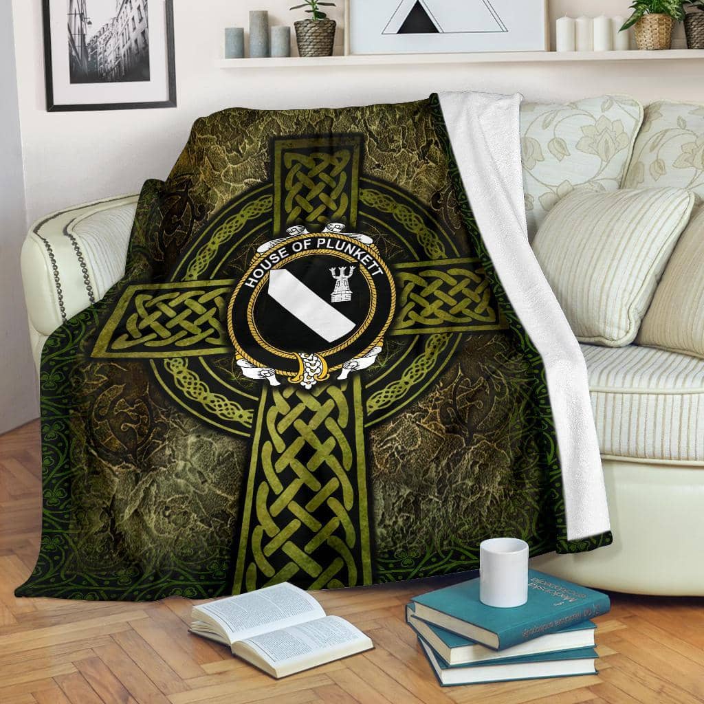 Amazon Best Seller House Of Plunkett Celtic Knott Fleece Blanket