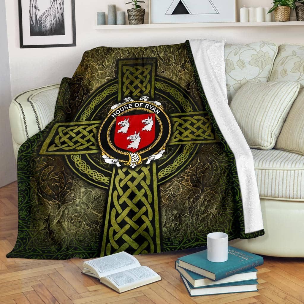 Amazon Best Seller House Of Ryan O Mulrian Celtic Knott Fleece Blanket