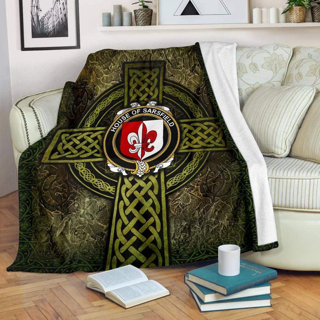 Amazon Best Seller House Of Sarsfield Celtic Knott Fleece Blanket