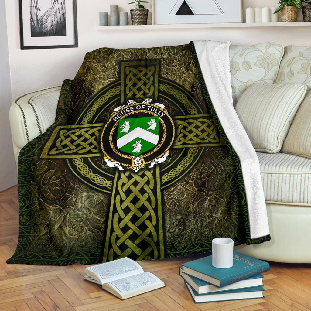 Amazon Best Seller House Of Tully Celtic Knott Fleece Blanket