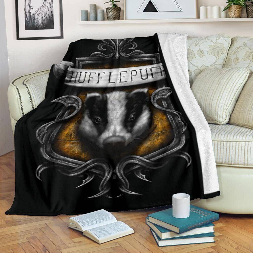 Amazon Best Seller Hufflepuff Badge Harry Potter Fleece Blanket