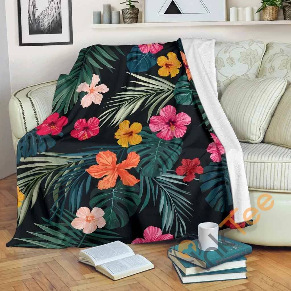 Tropical Flowers Hawaii Pattern Premium Fleece Blanket