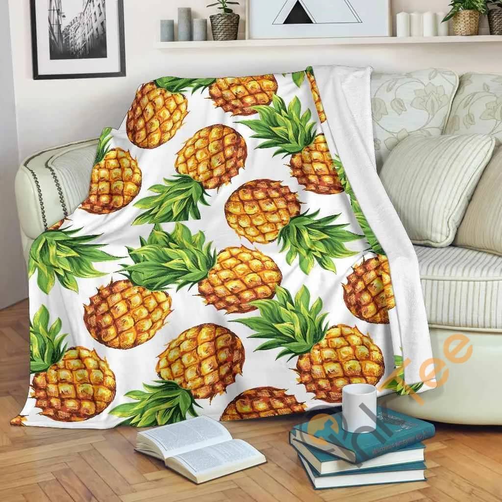 White Summer Pineapple Pattern Premium Fleece Blanket