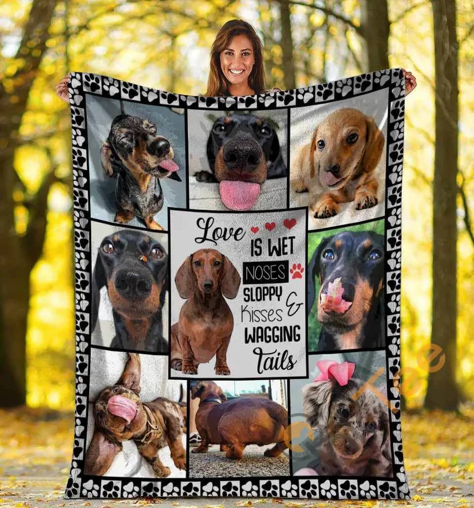 Love Is Wet Noses Sloppy Kisses Dachshund Doxie Wiener Dog Ultra Soft Cozy Plush Fleece Blanket