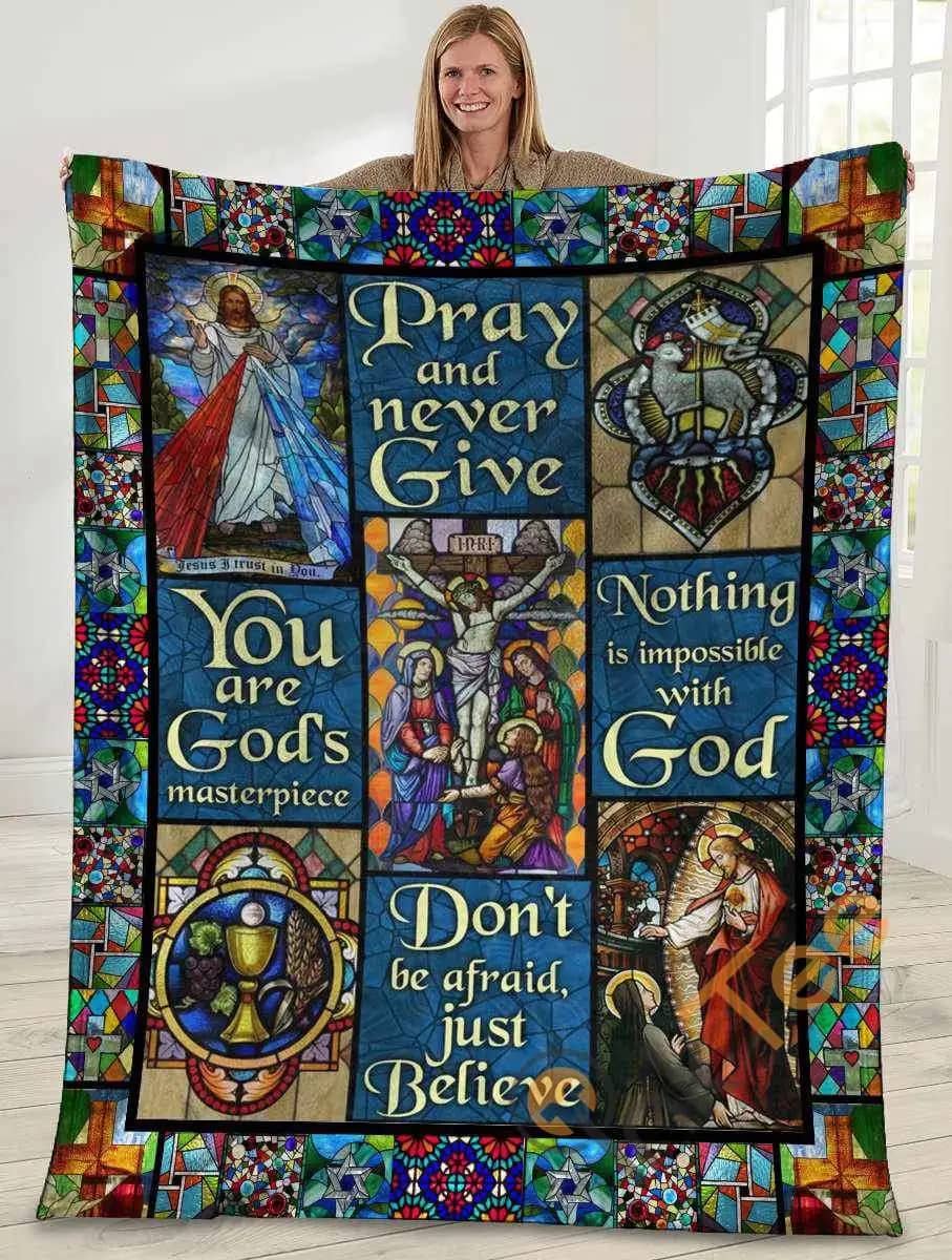 Pray And Never Give Don'T Be Afraid Just Believe God Jesus Christian Ultra Soft Cozy Plush Fleece Blanket