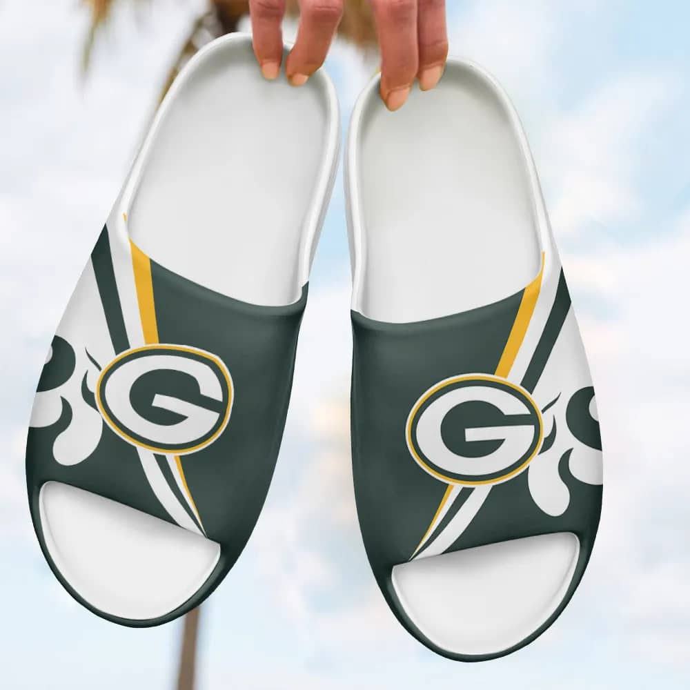 Inktee Store - Green Bay Packers Yeezy Slippers Shoes Image