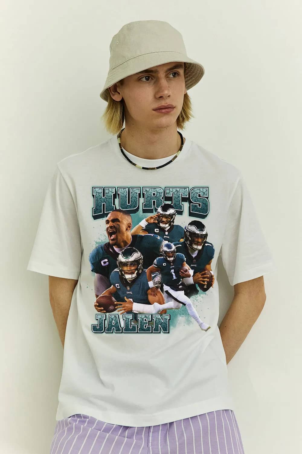 Inktee Store - Jalen Hurts Vintage 90S Shirt - Jalen Hurts Shirt - Quarterback Homage Retro Classic Graphic Tee Bootleg Best Seller Unisex Sport Sweatshirt Image