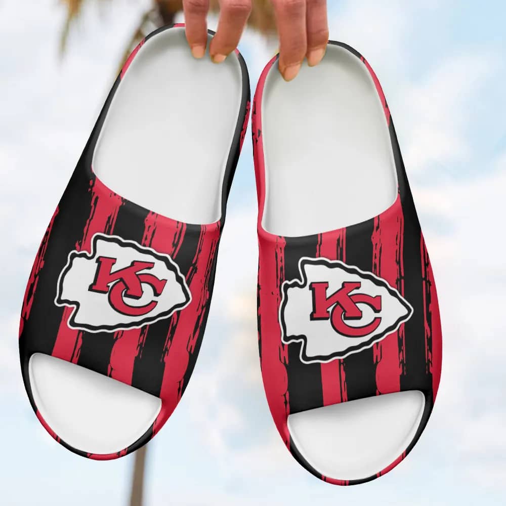 Inktee Store - Kansas City Chiefs Yeezy Slippers Shoes Image