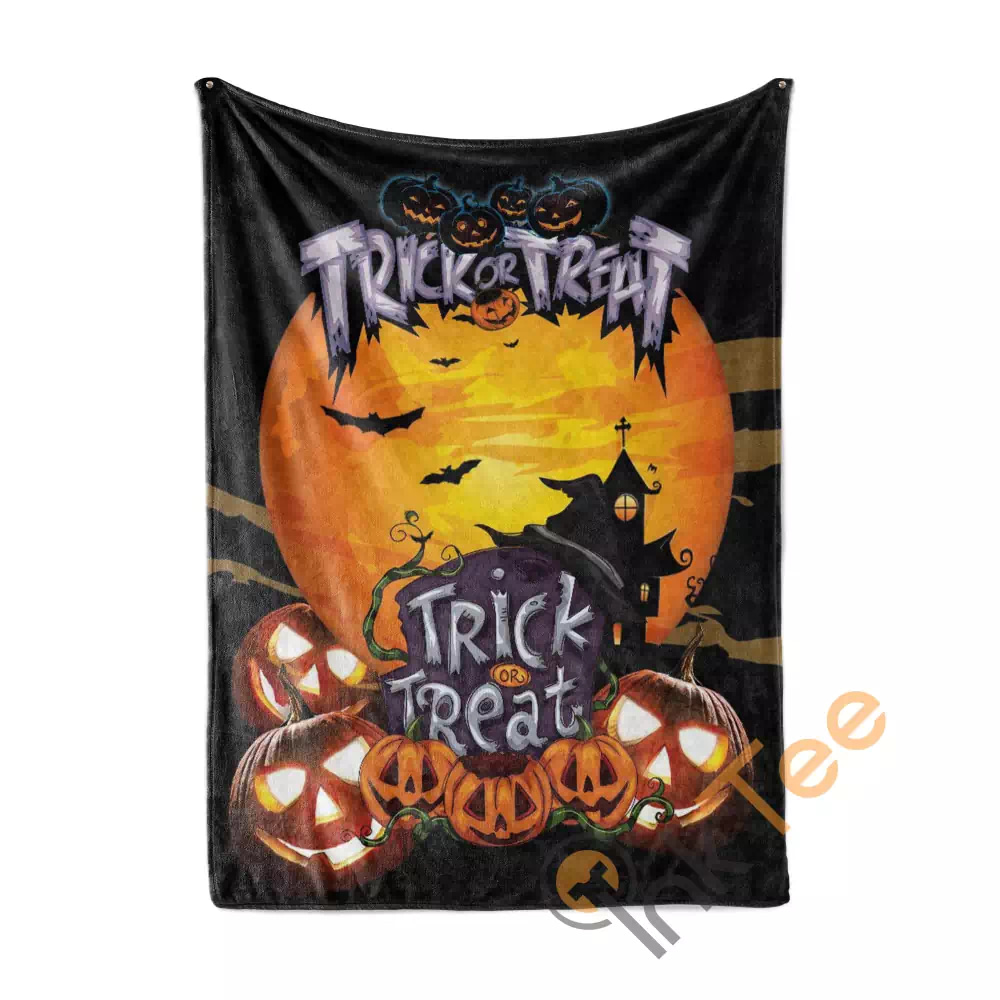 Halloween Trick Or Treat N215 Fleece Blanket