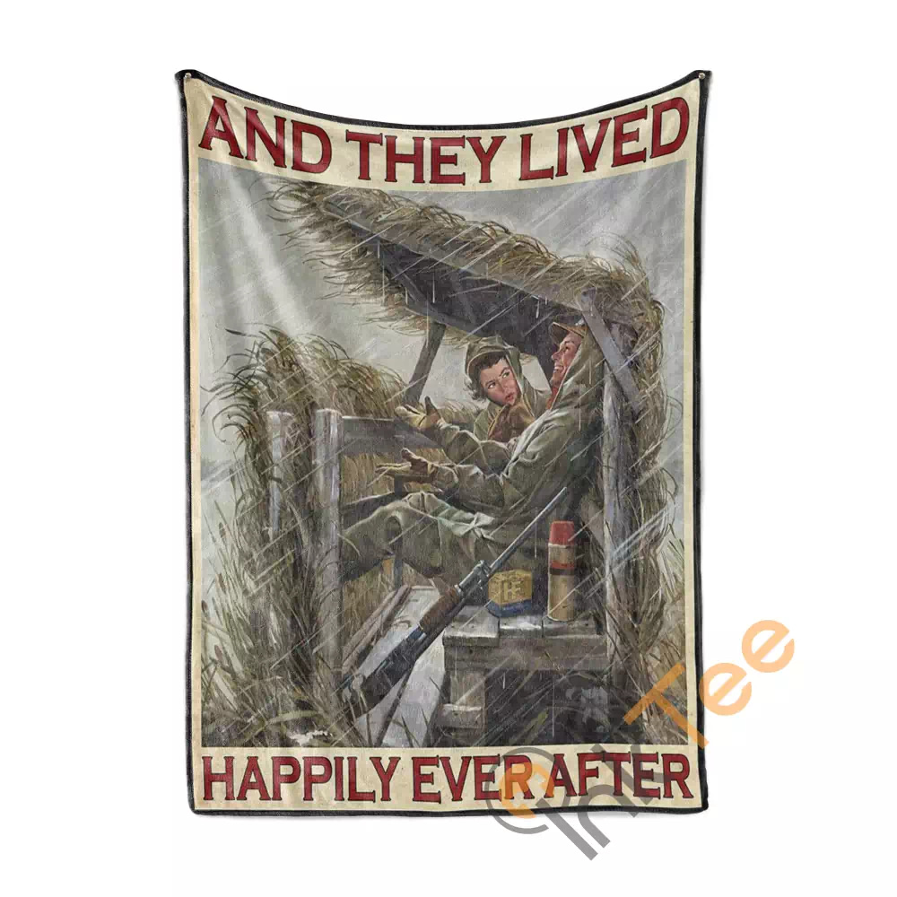 Hunting Couple Lived Happily After N200 Fleece Blanket