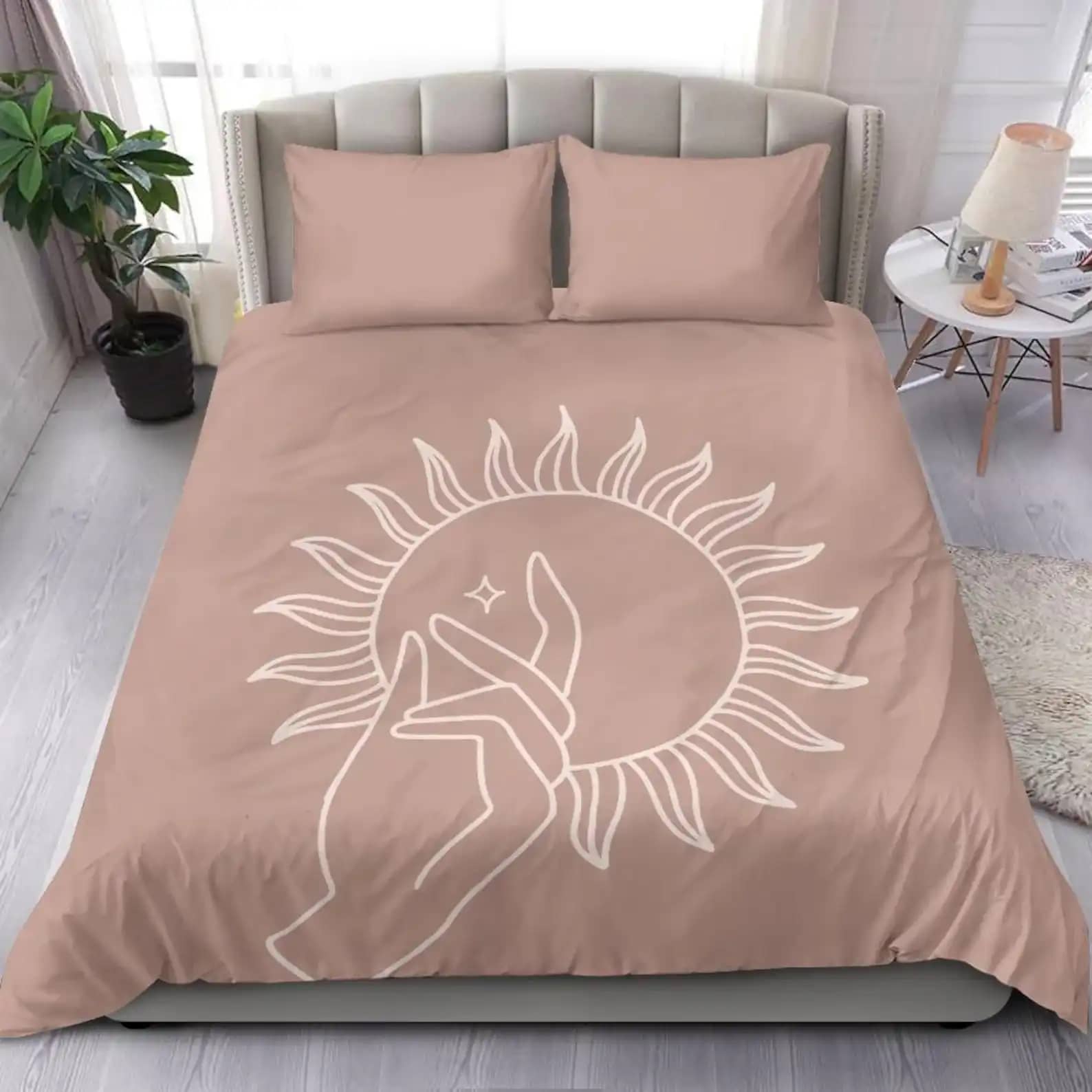 Chic Fancy Modern Sun Drawing On A Pink Beige Background Quilt Bedding Sets