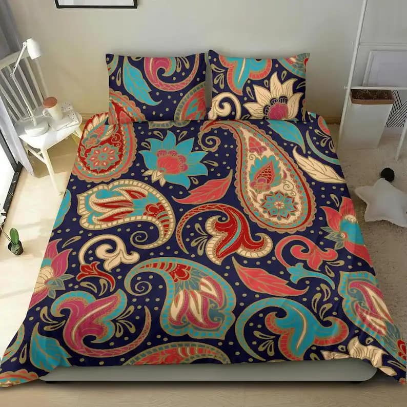 Pretty Bohemian Red Beige And Blue Paisley Design Quilt Bedding Sets