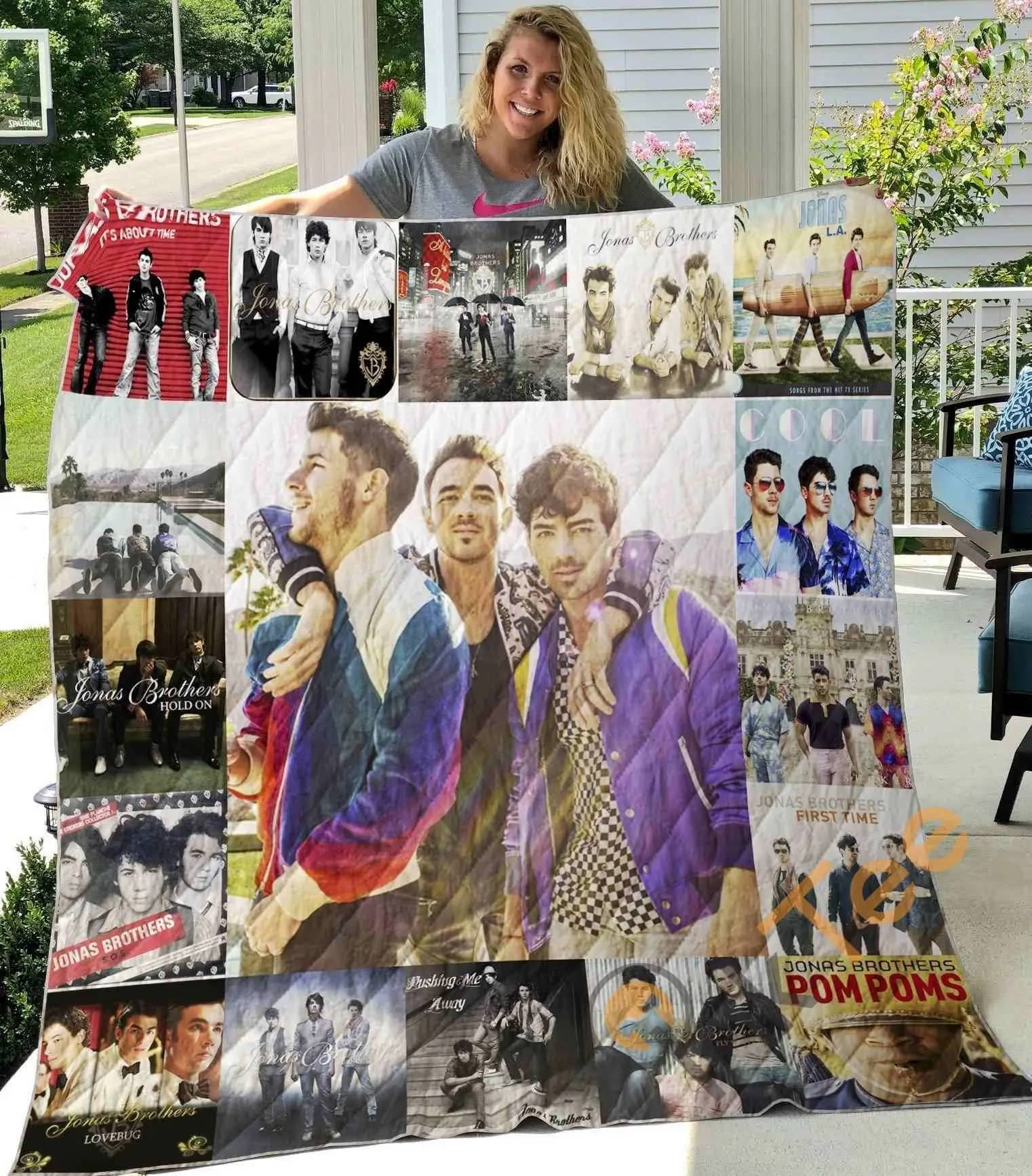 Inktee Store - Jonas Brothers Blanket Th0107 Quilt Image