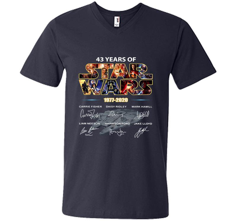 Inktee Store - 43Rd Years Of Star Wars 1977-2020 Carrie Fisher Signature V-Neck T-Shirt Image